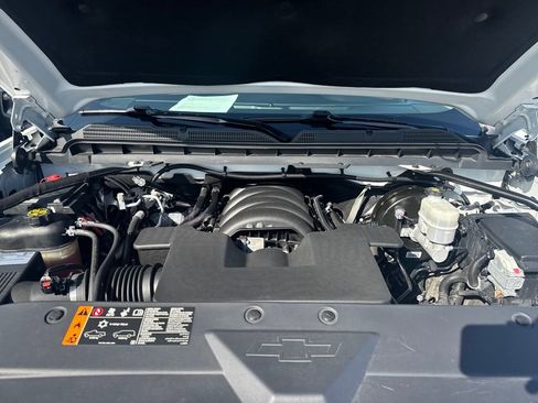 Used 2018 Chevrolet Silverado 1500 LT w/ All Star Edition AWD/4WD image 21
