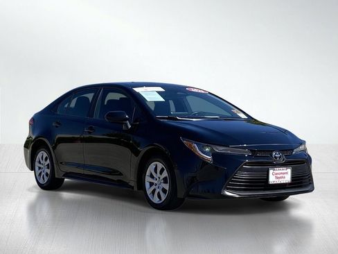 Certified 2025 Toyota Corolla LE image 12