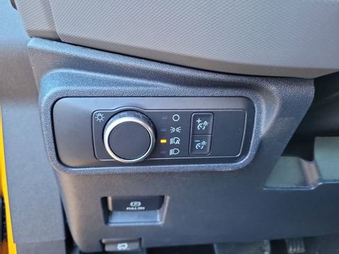 Used 2022 Ford Bronco Big Bend w/ Sasquatch Package image 17