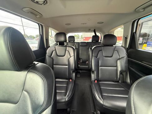 Used 2025 Kia Telluride S AWD/4WD image 36