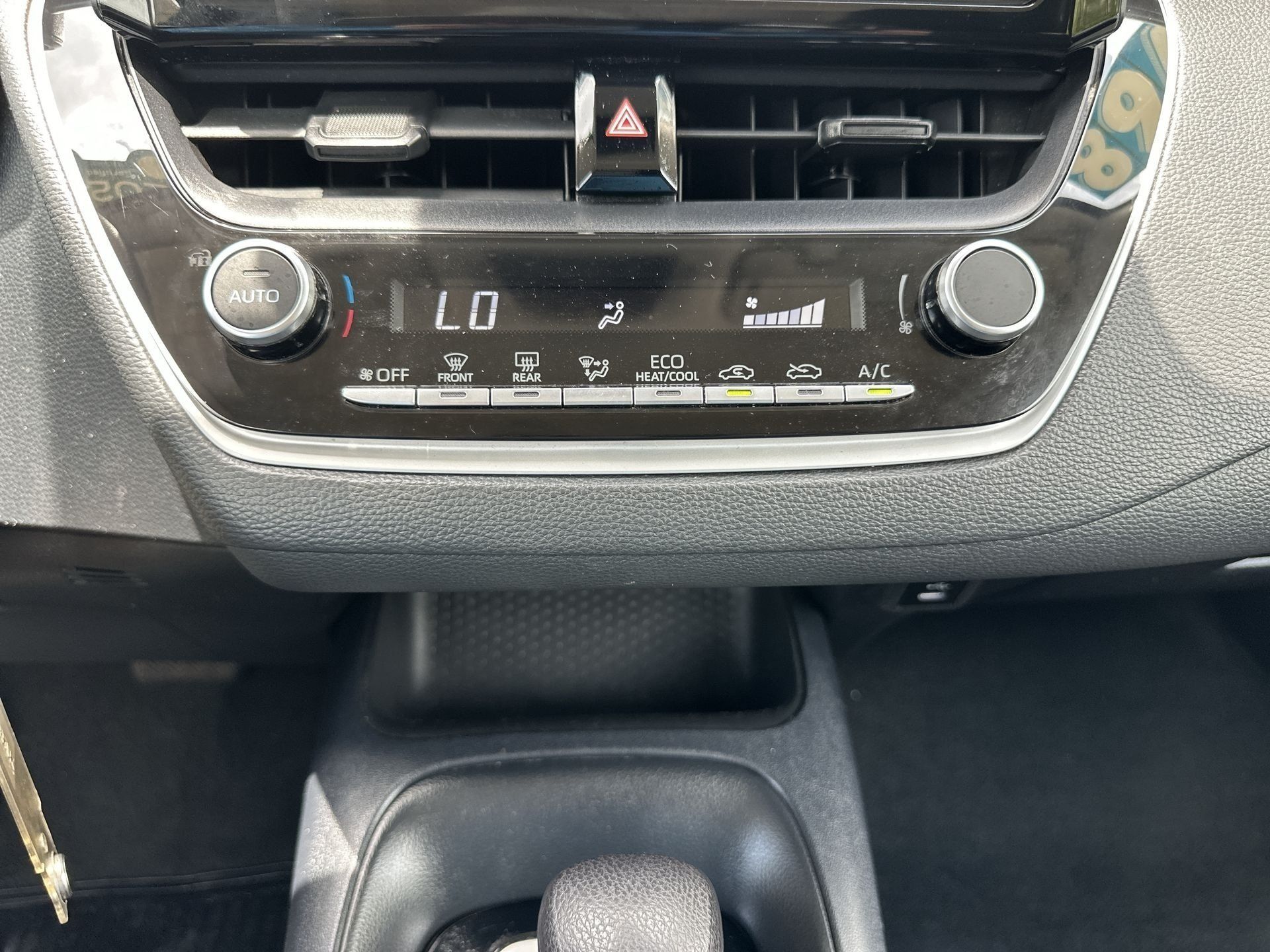 Used 2023 Toyota Corolla LE FWD image 34