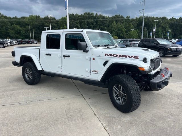 Used 2026 Jeep Gladiator Mojave AWD/4WD image 9