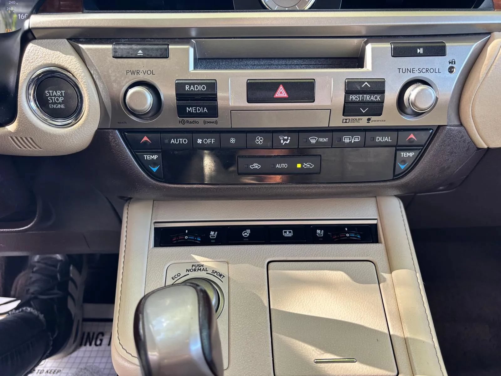 Used 2016 Lexus ES 350 w/ Luxury Package w/Wood Trim FWD image 16