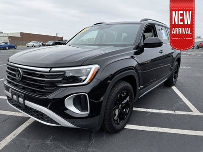 Used 2025 Volkswagen Atlas Peak Edition SE