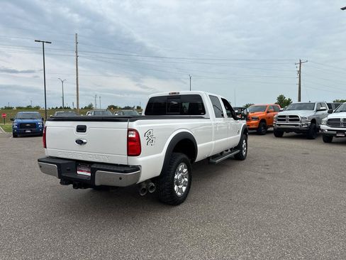 Used 2016 Ford F250 Lariat w/ Lariat Ultimate Package AWD/4WD image 5