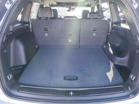 New 2025 Jeep Grand Cherokee Limited image 11