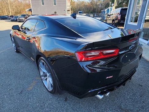 Used 2017 Chevrolet Camaro LT RWD image 7