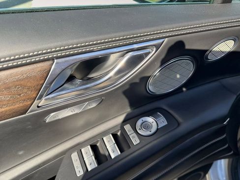 Used 2023 Genesis GV80 3.5T w/ Cargo Package image 16