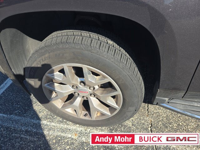 Used 2017 GMC Yukon XL SLT w/ Open Road Package AWD/4WD image 8