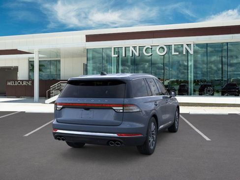 New 2026 Lincoln Aviator 2WD image 8