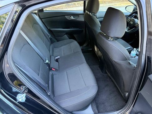Used 2019 Kia Forte Sedan FWD image 11