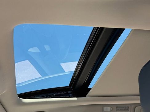 New 2026 Nissan Pathfinder Platinum FWD image 25