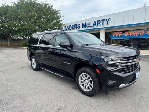Used 2024 Chevrolet Suburban LT AWD/4WD image 1