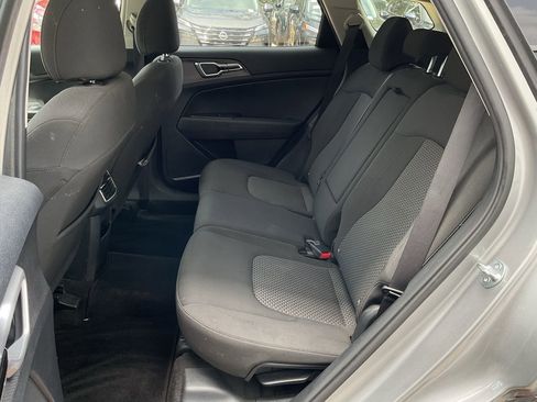 Used 2025 Kia Sportage LX FWD image 15
