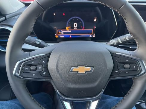 New 2026 Chevrolet Trax LT w/ Sunroof Package image 21