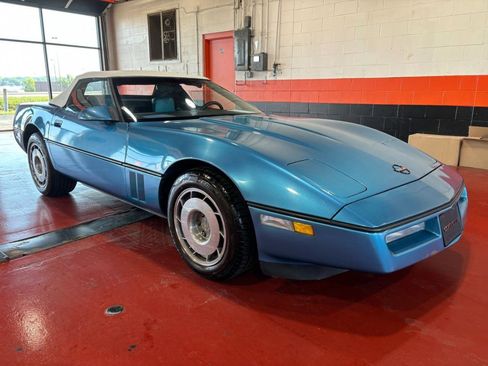 Used 1987 Chevrolet Corvette Convertible image 4