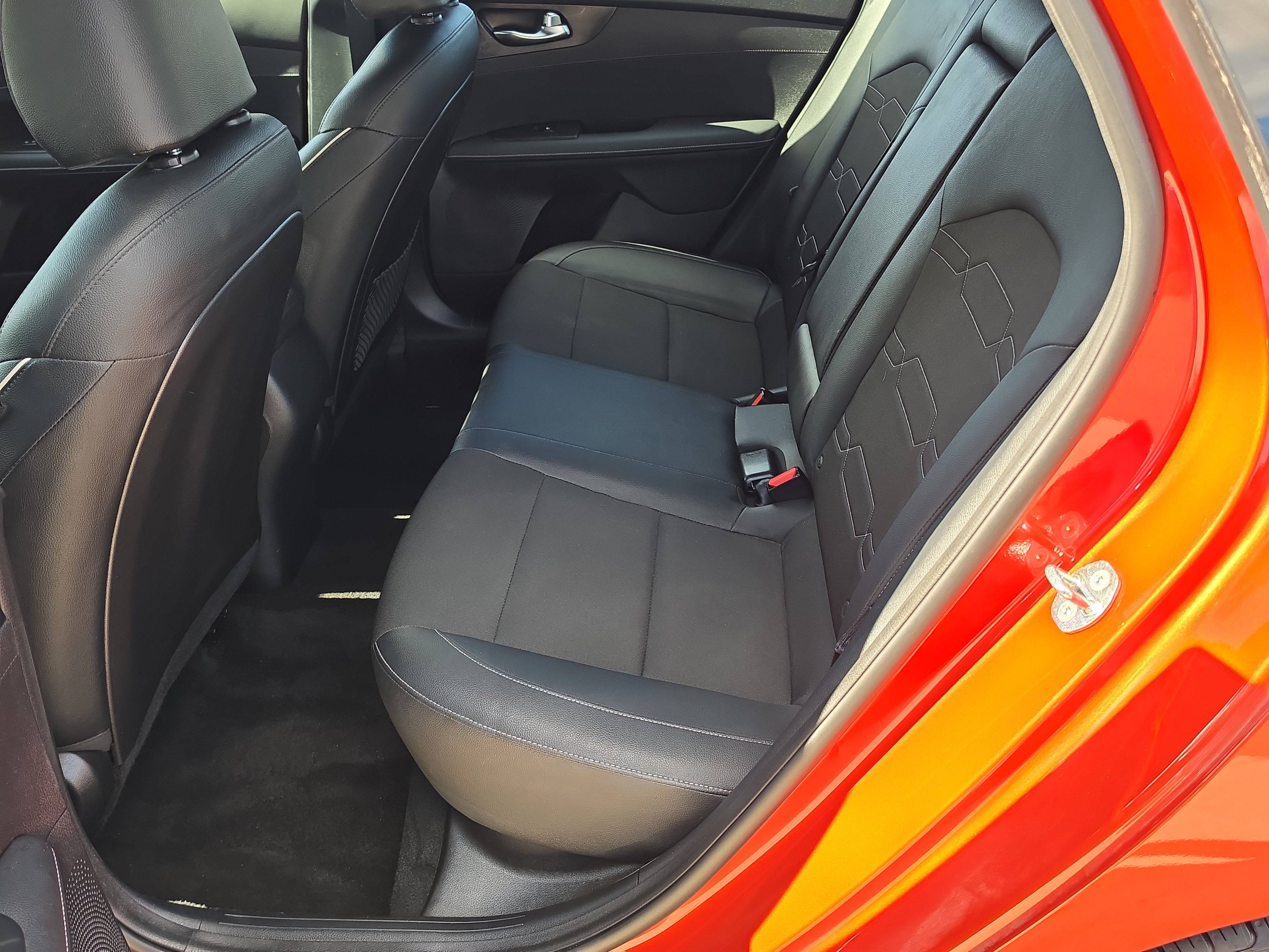 Used 2023 Kia Forte GT-Line w/ GT-Line Premium Package FWD image 16