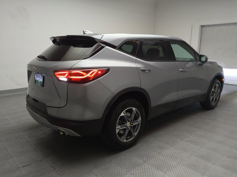 Used 2025 Chevrolet Blazer LT AWD/4WD image 9