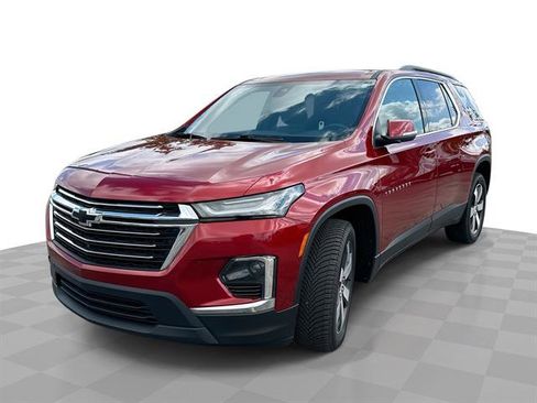 Used 2023 Chevrolet Traverse LT w/ LT Premium Package image 1