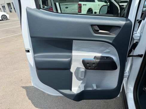 New 2025 Ford Maverick XLT image 14