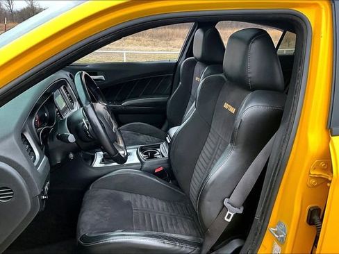 Used 2017 Dodge Charger R/T image 21