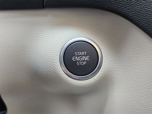 New 2026 Volvo XC40 B5 Plus w/ Protection Package Premier image 16