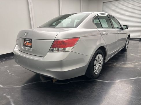 Used 2010 Honda Accord LX image 3