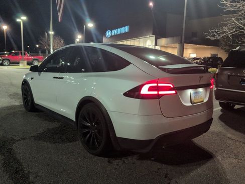 Used 2022 Tesla Model X Long Range image 5