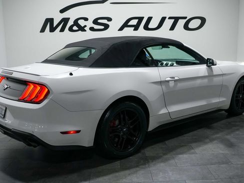 Used 2022 Ford Mustang Premium RWD image 4