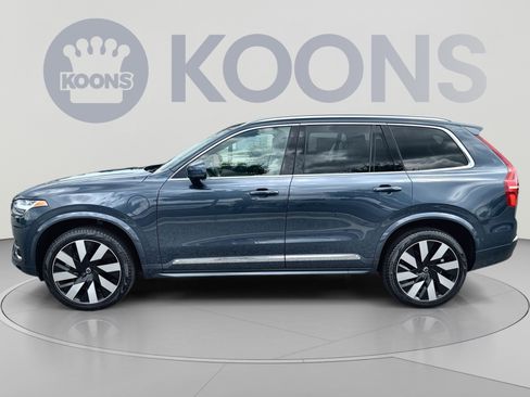 Certified 2024 Volvo XC90 T8 Plus AWD/4WD image 2