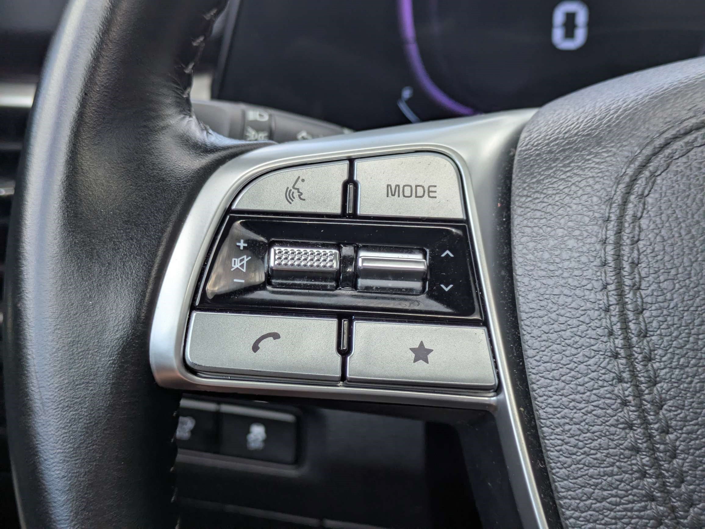 Used 2025 Kia Telluride S FWD image 24