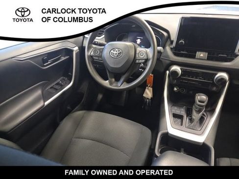 Used 2024 Toyota RAV4 LE FWD image 17