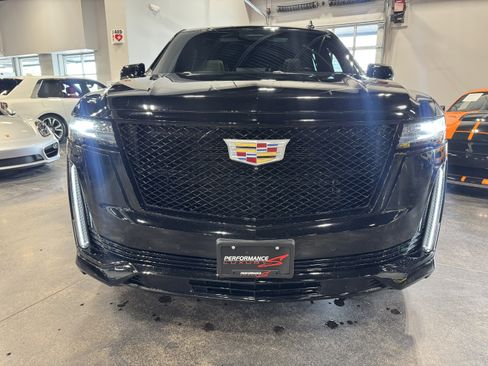 Used 2022 Cadillac Escalade Sport w/ Touring Package AWD/4WD image 8