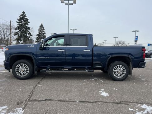 Certified 2022 Chevrolet Silverado 3500 High Country w/ Z71 Off-Road Package image 4