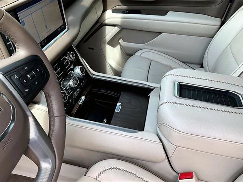 Used 2021 GMC Yukon Denali RWD image 18