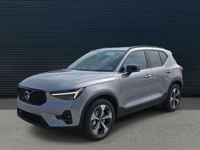 New 2026 Volvo XC40 B5 Plus w/ Protection Package Premier