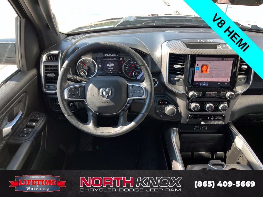 New 2026 RAM 1500 Express AWD/4WD image 13