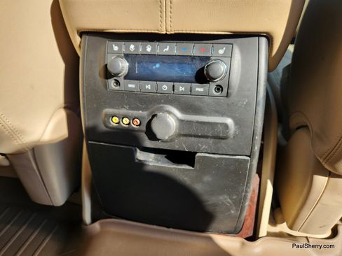 Used 2011 Cadillac Escalade ESV Premium image 56