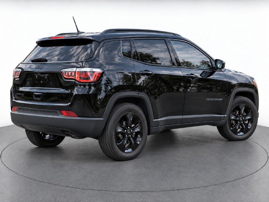 Used 2019 Jeep Compass Latitude AWD/4WD image 5