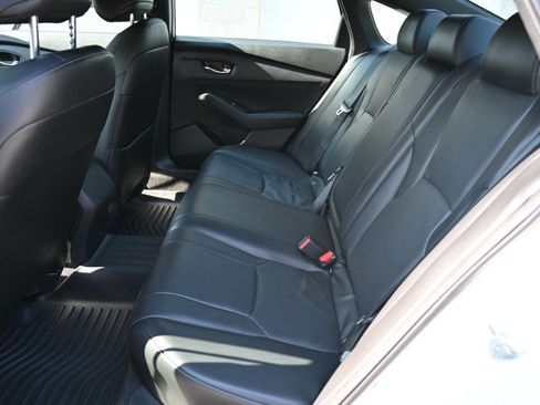 Used 2023 Honda Accord Sport image 15