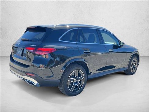 New 2026 Mercedes-Benz GLC 300 4MATIC image 2