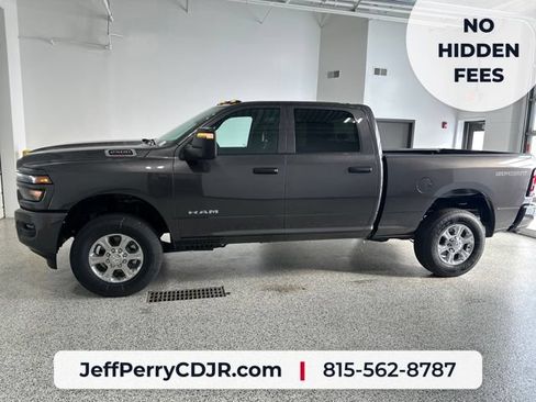 New 2026 RAM 2500 Big Horn AWD/4WD image 21
