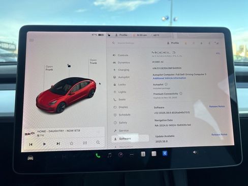 Used 2021 Tesla Model 3 Standard Range Plus image 26