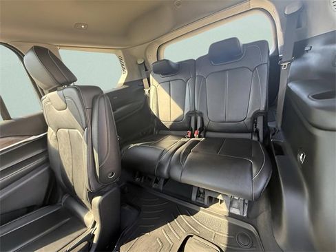 Used 2022 Jeep Grand Cherokee L Limited image 26