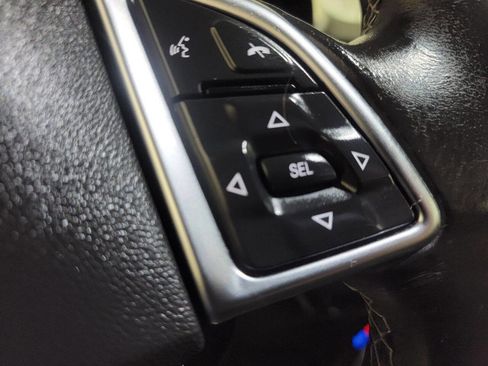 Used 2018 Chevrolet Camaro LT image 21