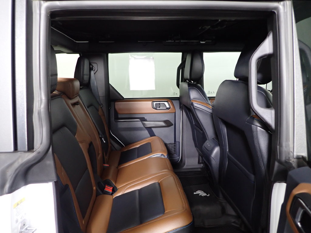 Used 2024 Ford Bronco Outer Banks AWD/4WD image 34