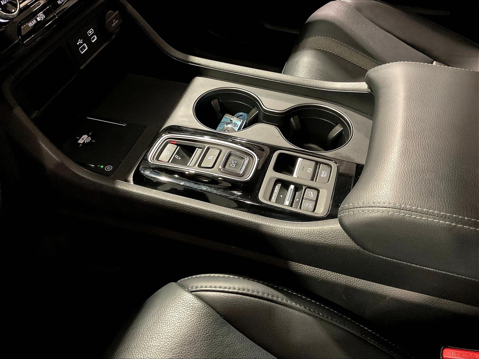 Used 2025 Honda Pilot EX-L image 18