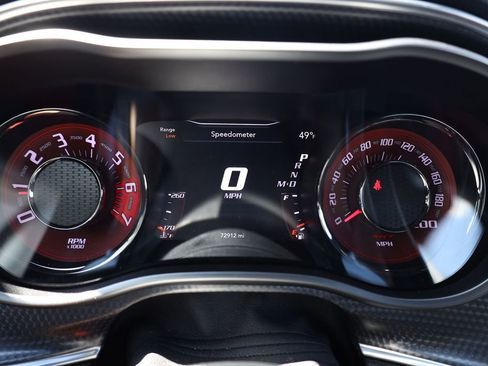Used 2015 Dodge Challenger SRT Hellcat RWD image 14