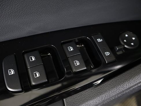 Used 2023 Kia Sportage EX image 37