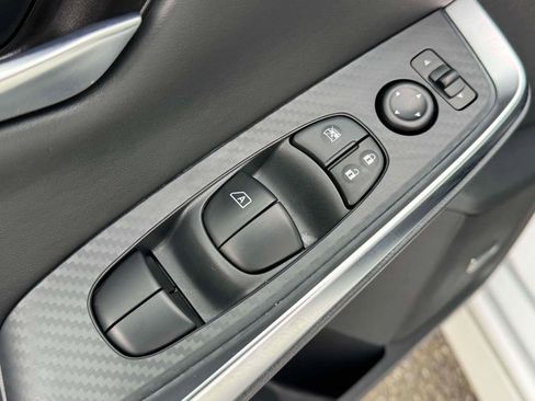 Certified 2025 Nissan Sentra SR w/ SR Premium Package image 16